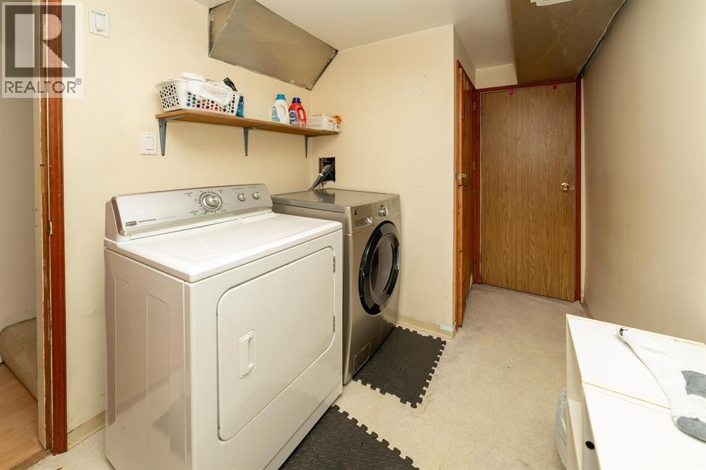 12250 Skillen Street Property Photo 20