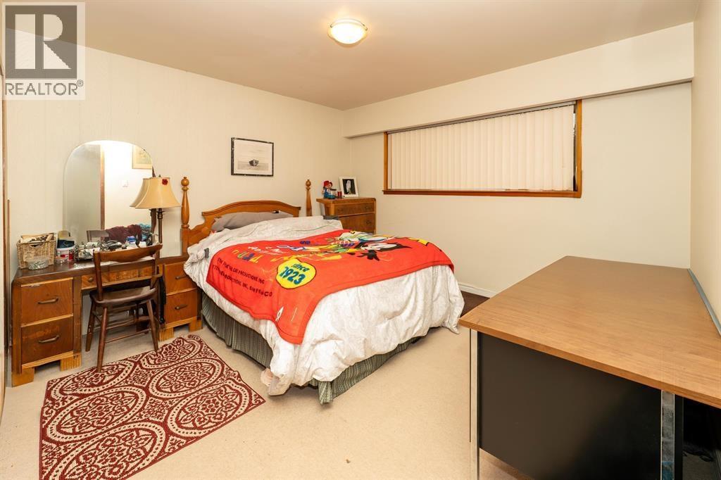 12250 Skillen Street Property Photo 21