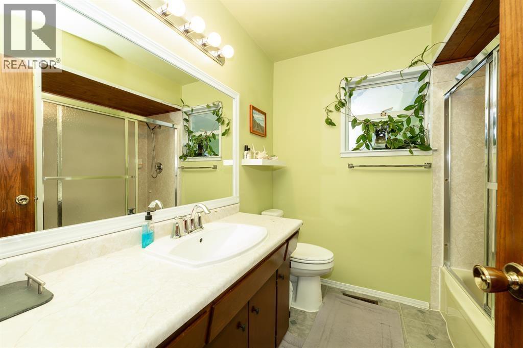 12250 Skillen Street Property Photo 24