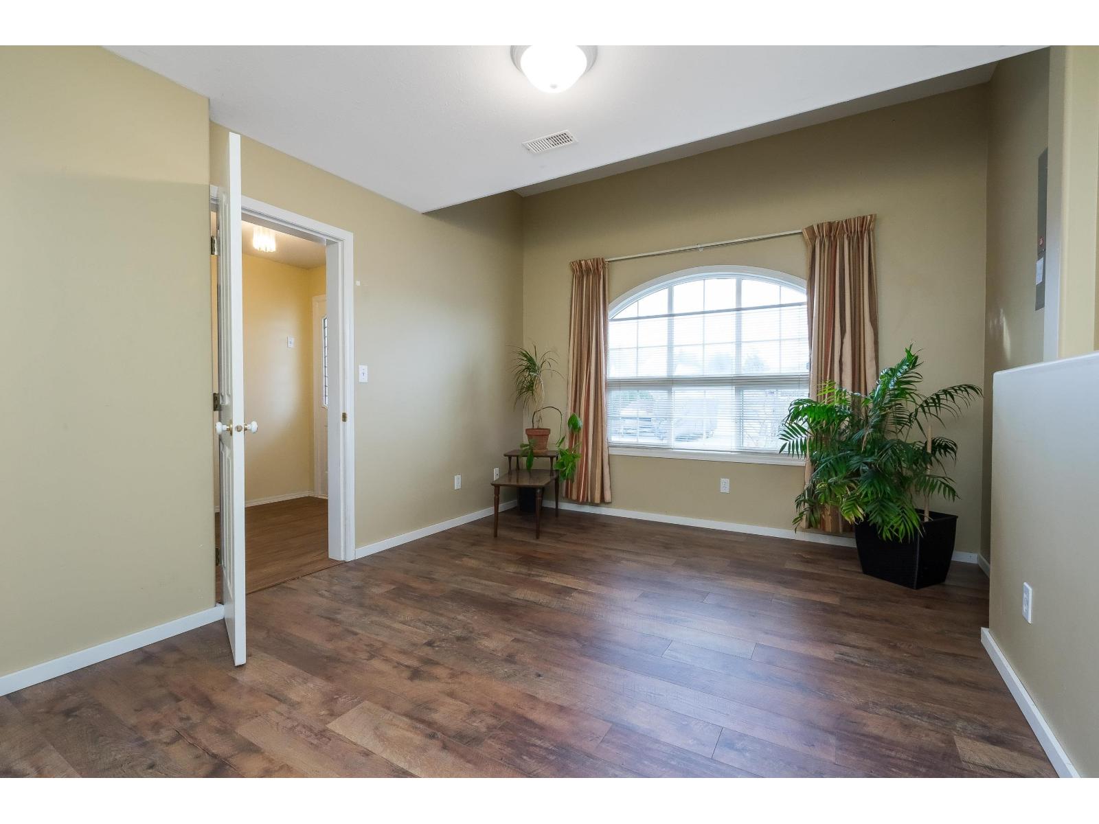 5688 Stonehaven Street Property Photo 7