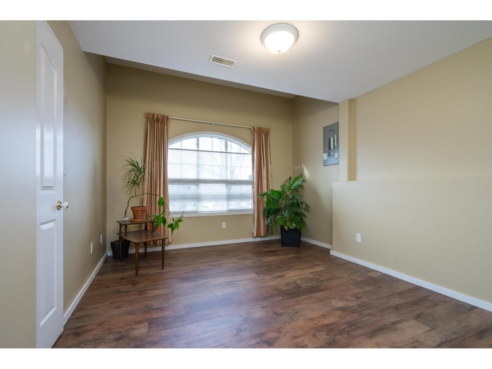5688 Stonehaven Street Property Photo 9