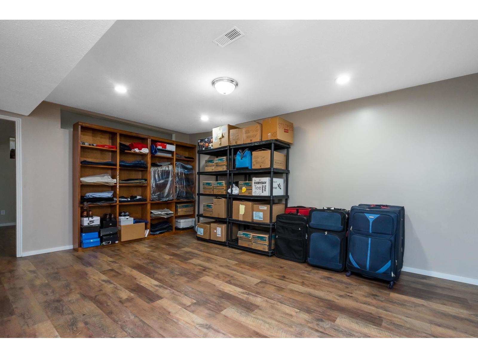 5688 Stonehaven Street Property Photo 35