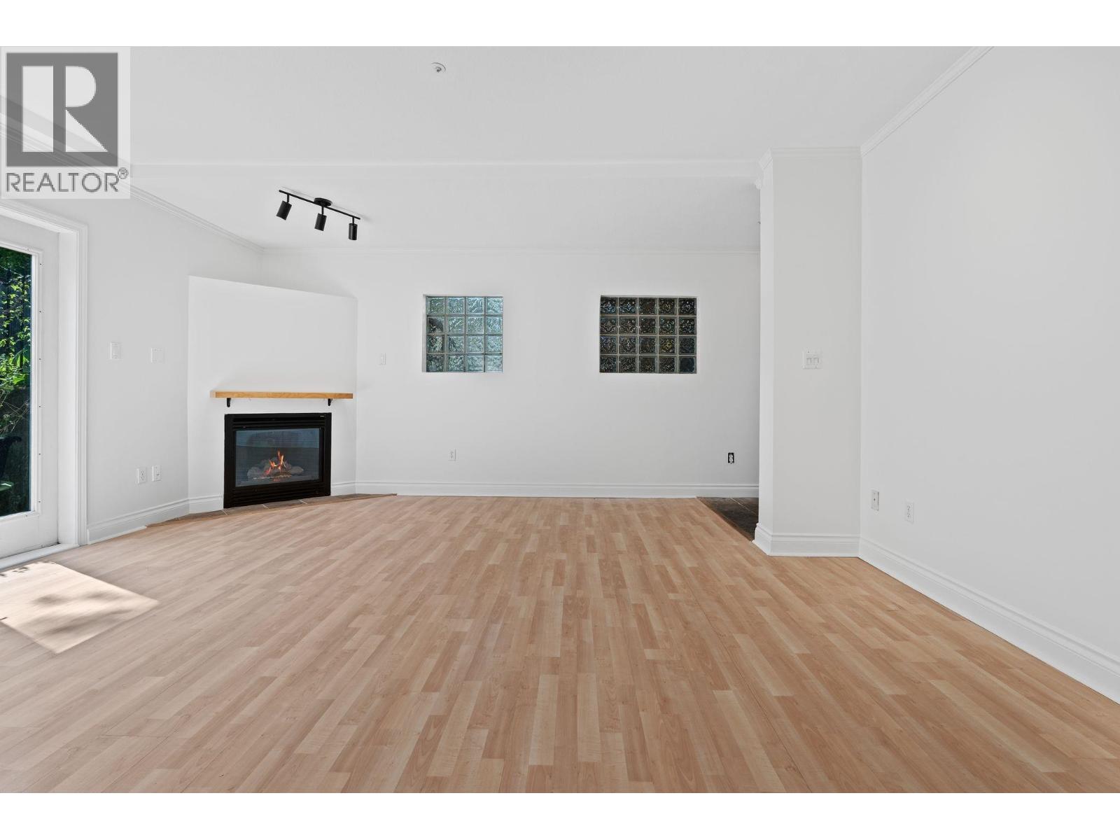 3027 W 7th Avenue Property Photo 14