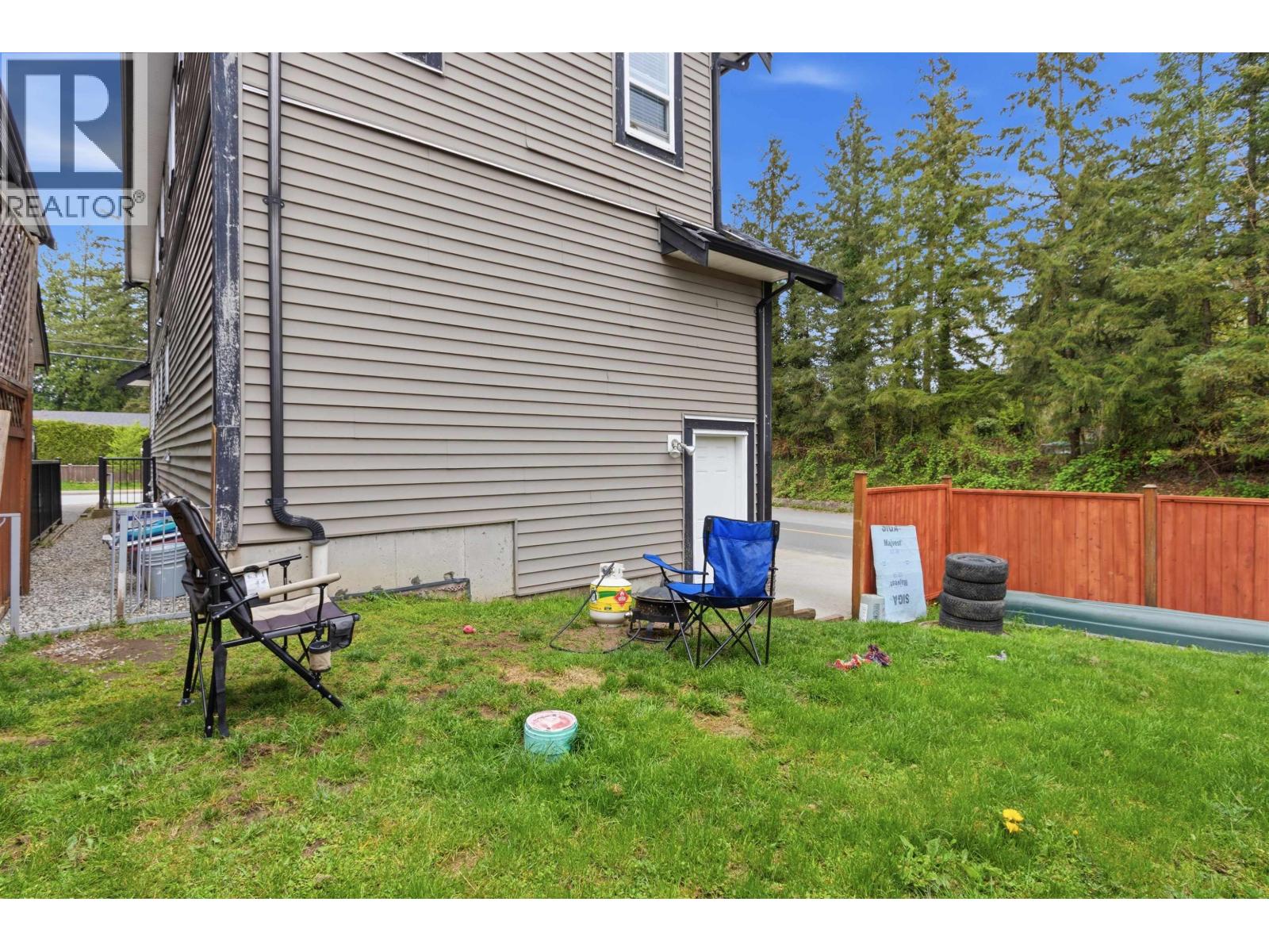 24230 104 Avenue Property Photo 24