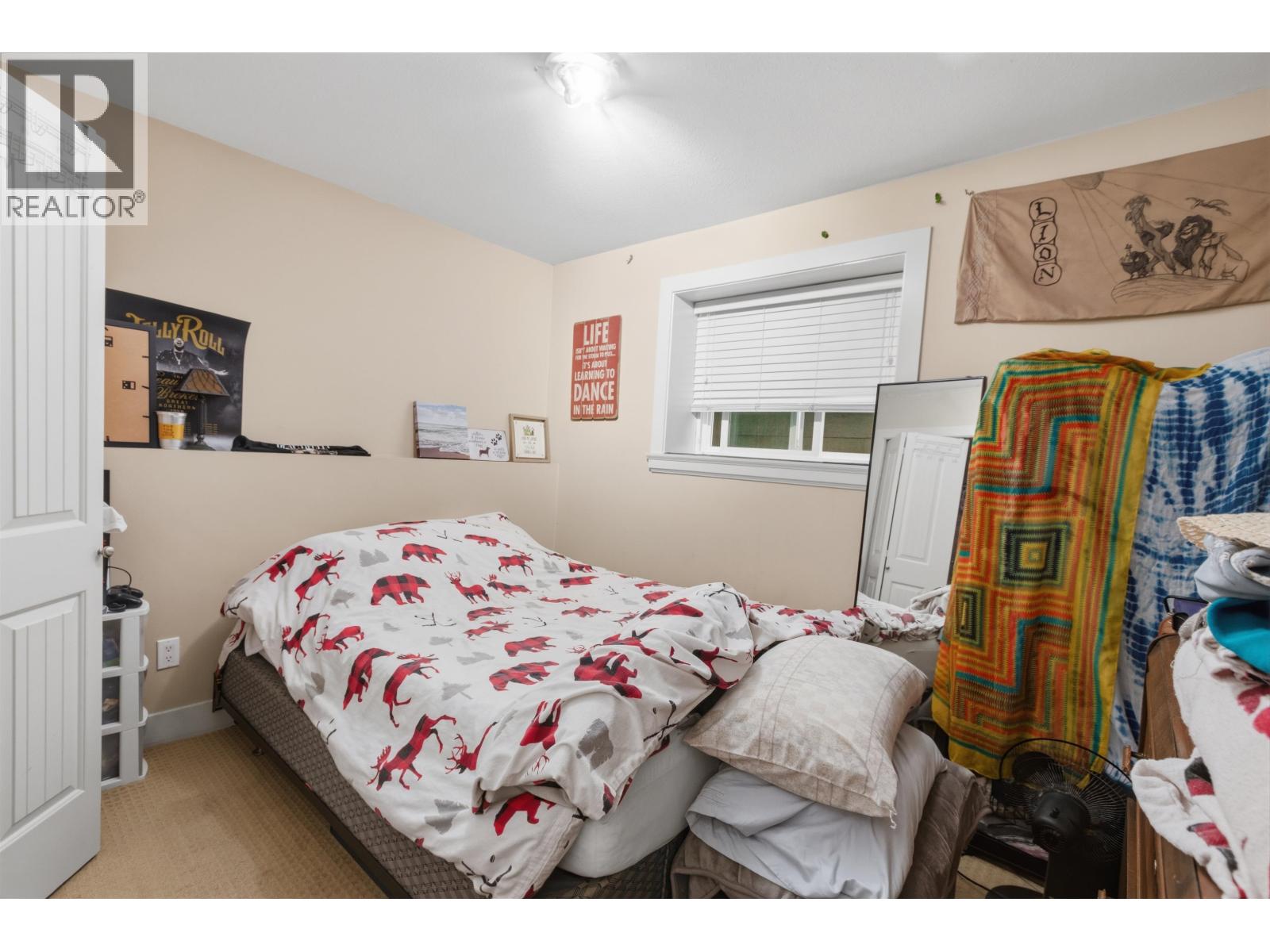 24230 104 Avenue Property Photo 32