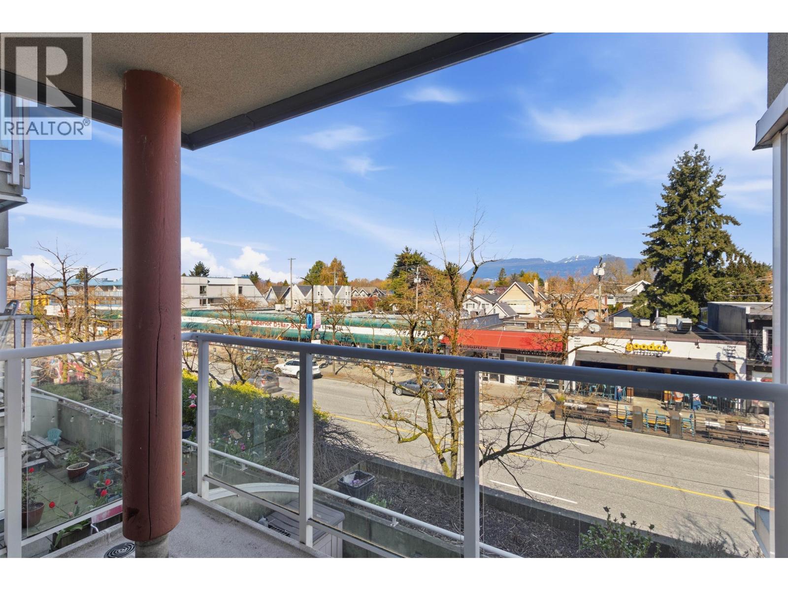 211 3250 W Broadway Property Photo 9