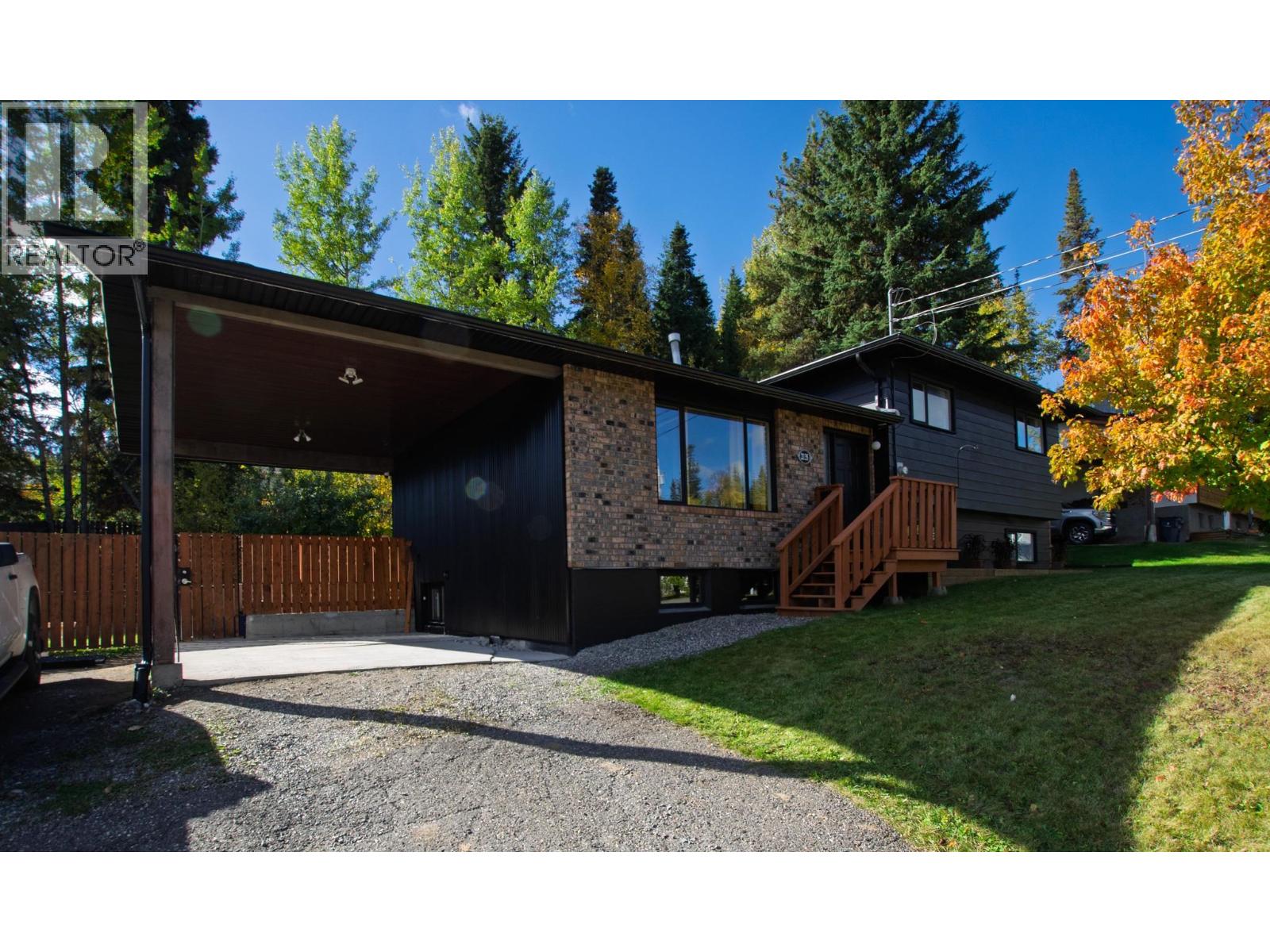 2135 Croft Road Property Photo 2