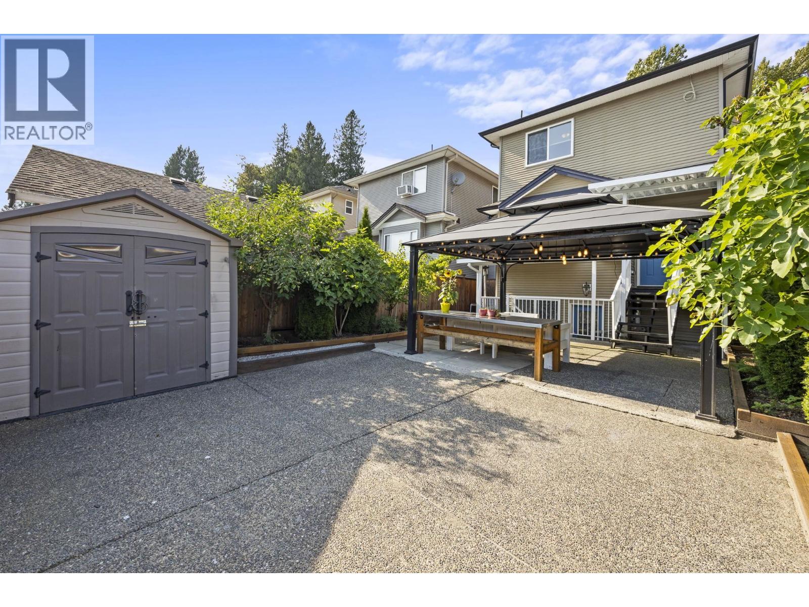 24222 103 Avenue Property Photo 18