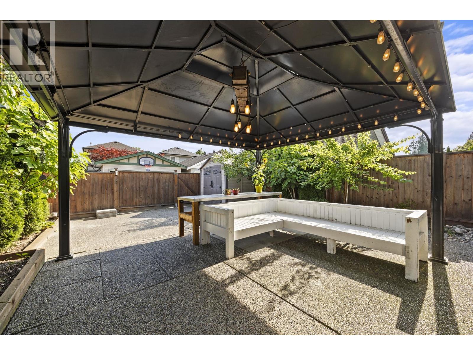 24222 103 Avenue Property Photo 19