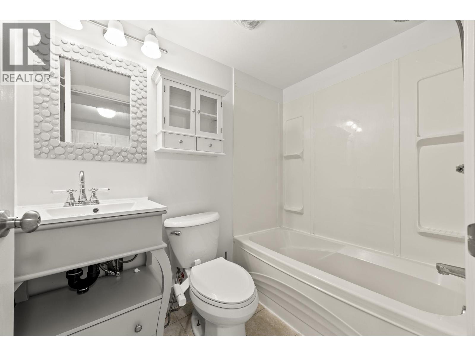 24222 103 Avenue Property Photo 24