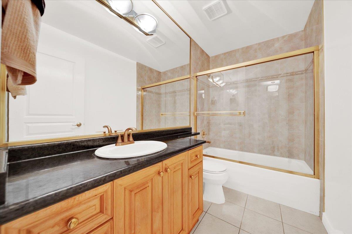 2942 147a Street Property Photo 17