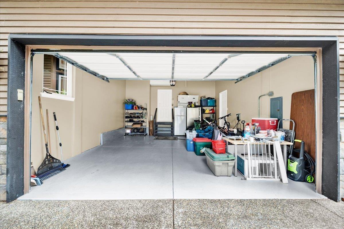 2942 147a Street Property Photo 18