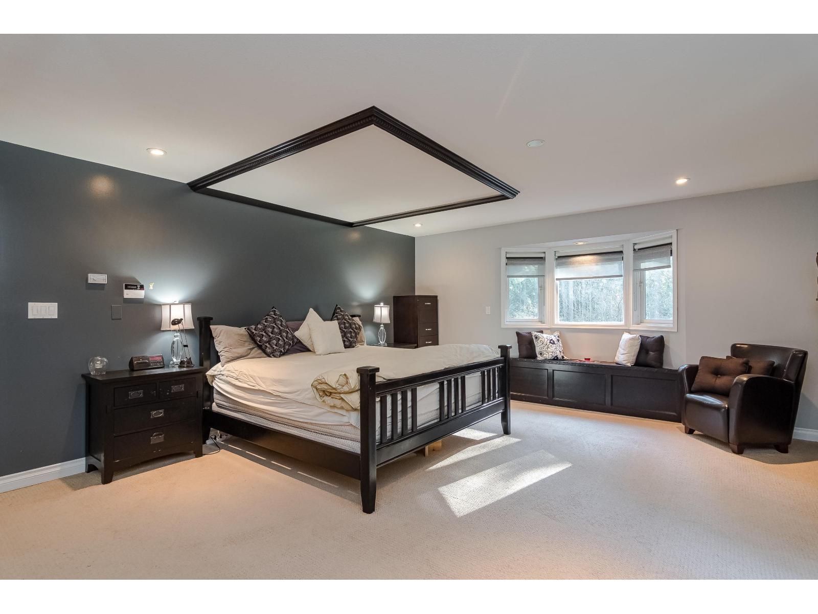 2240 198 Street Property Photo 20