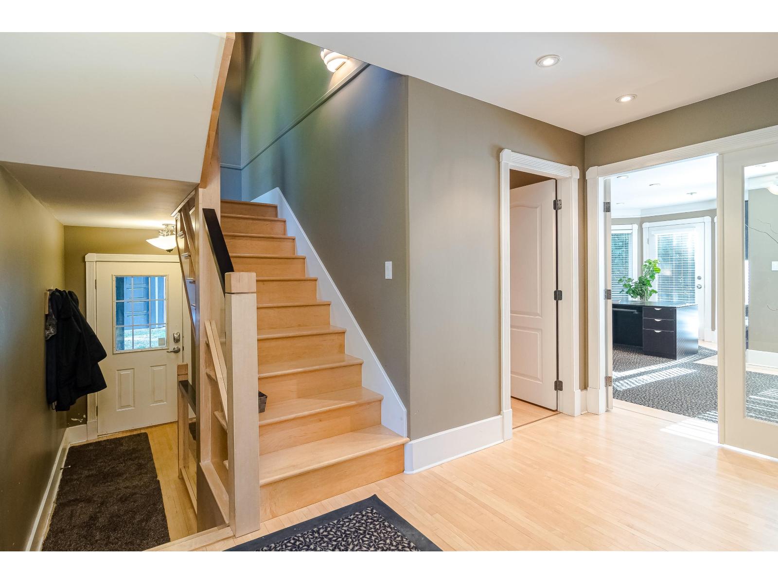 2240 198 Street Property Photo 26