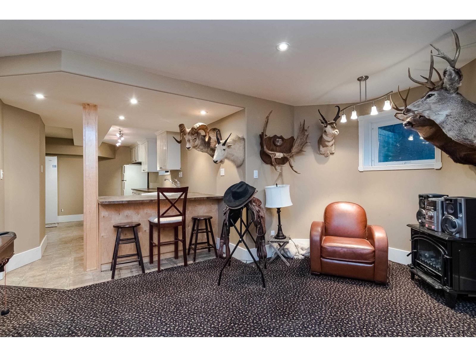 2240 198 Street Property Photo 28
