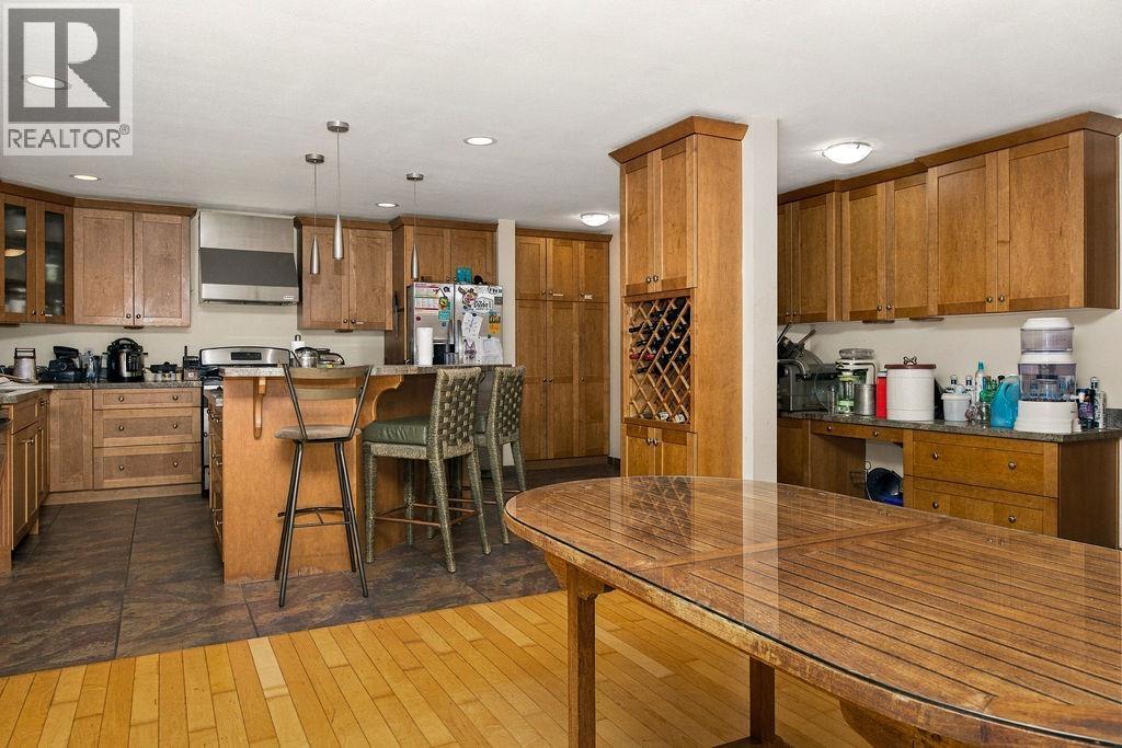 475 Harry Road Property Photo 7