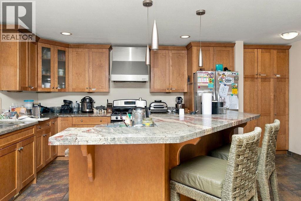 475 Harry Road Property Photo 9