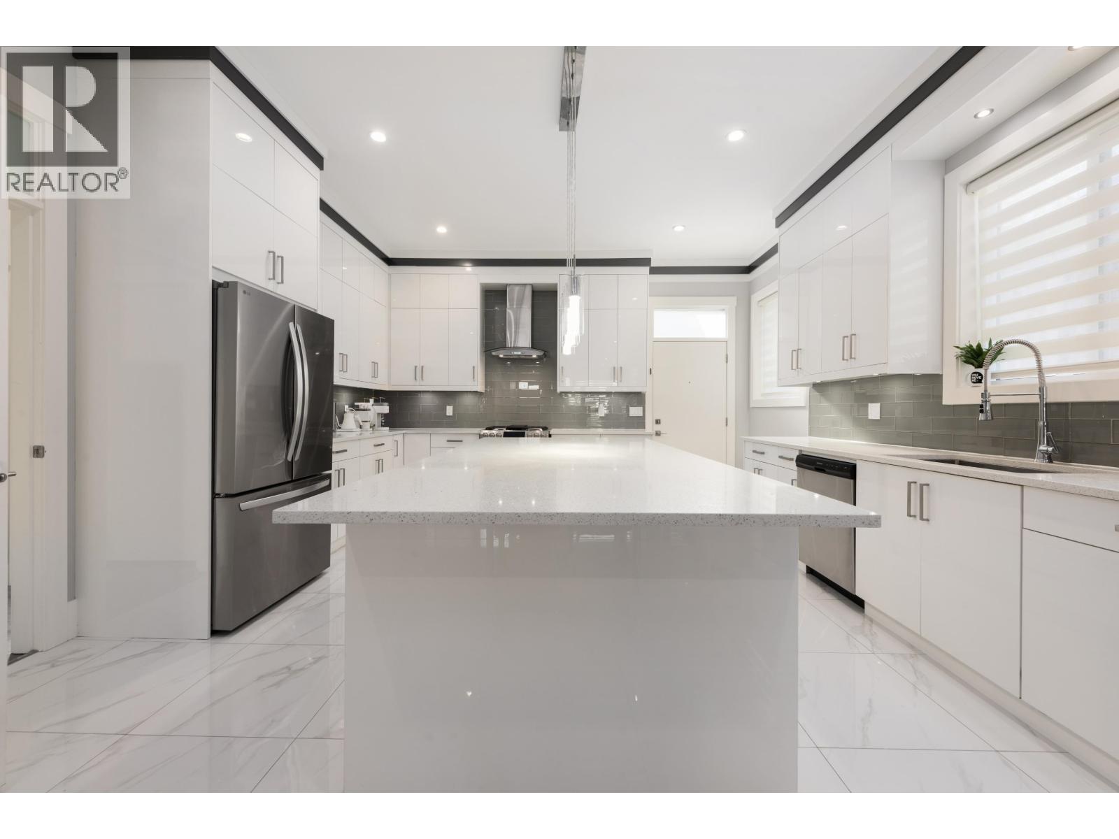 1135 Yorston Court Property Photo 1