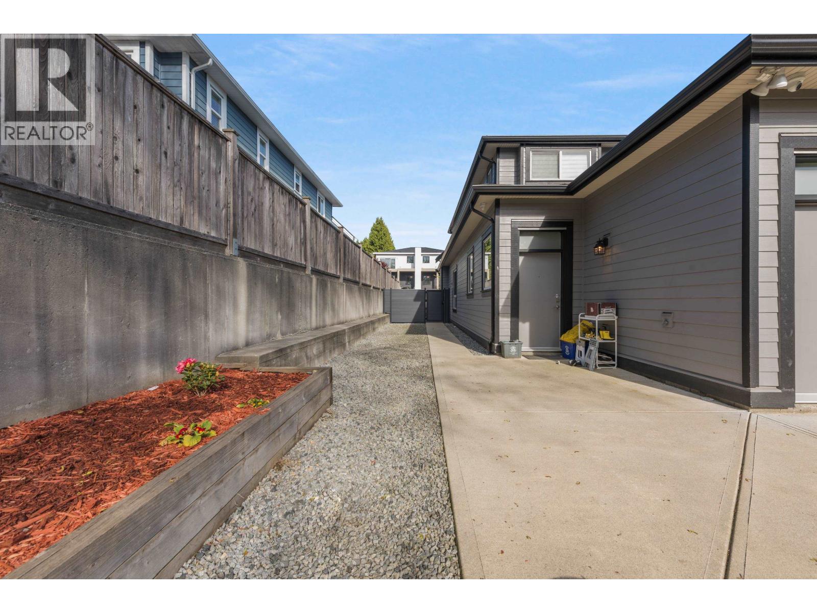 1135 Yorston Court Property Photo 31