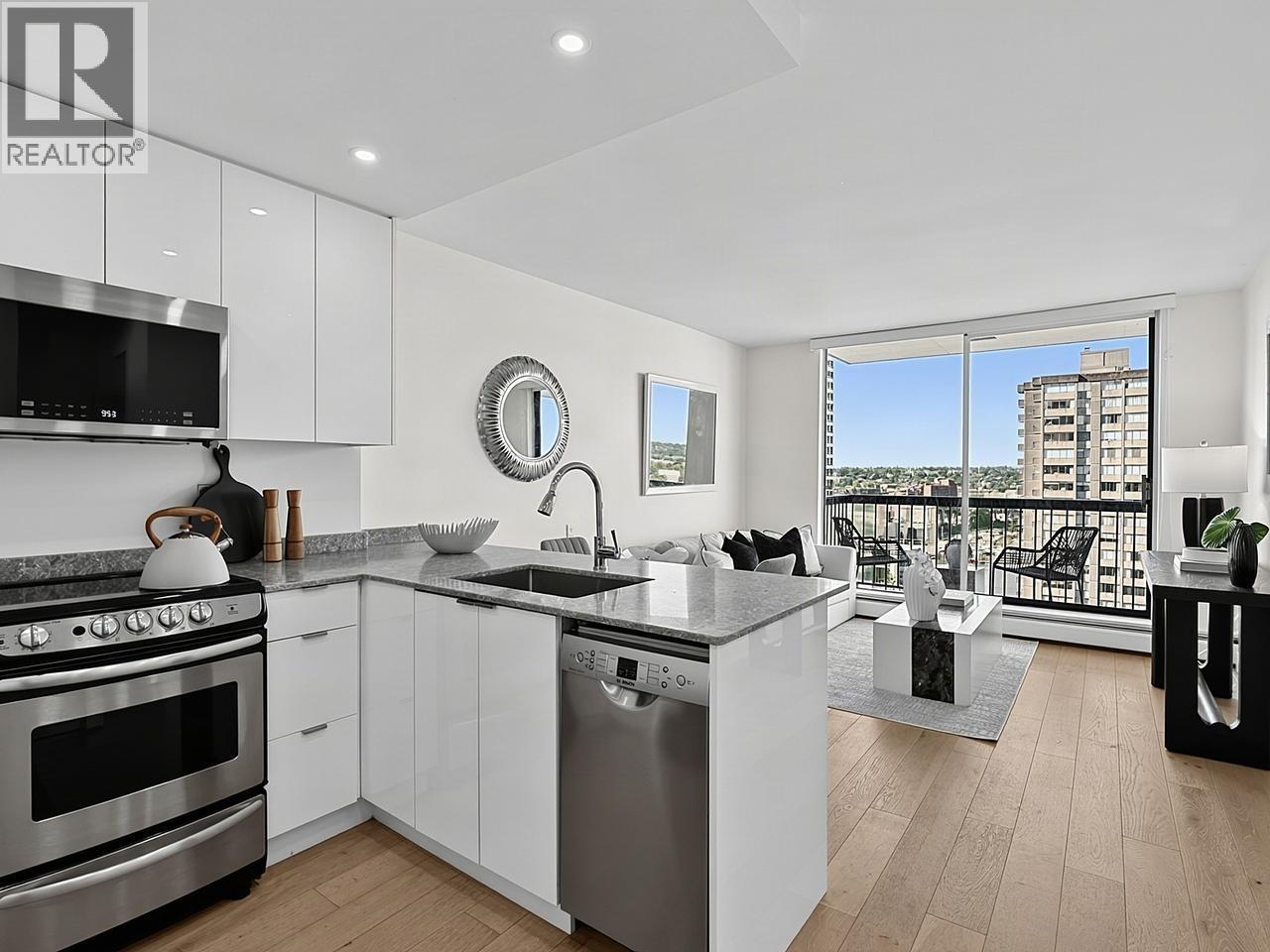 1008 1146 Harwood Street Property Photo 10