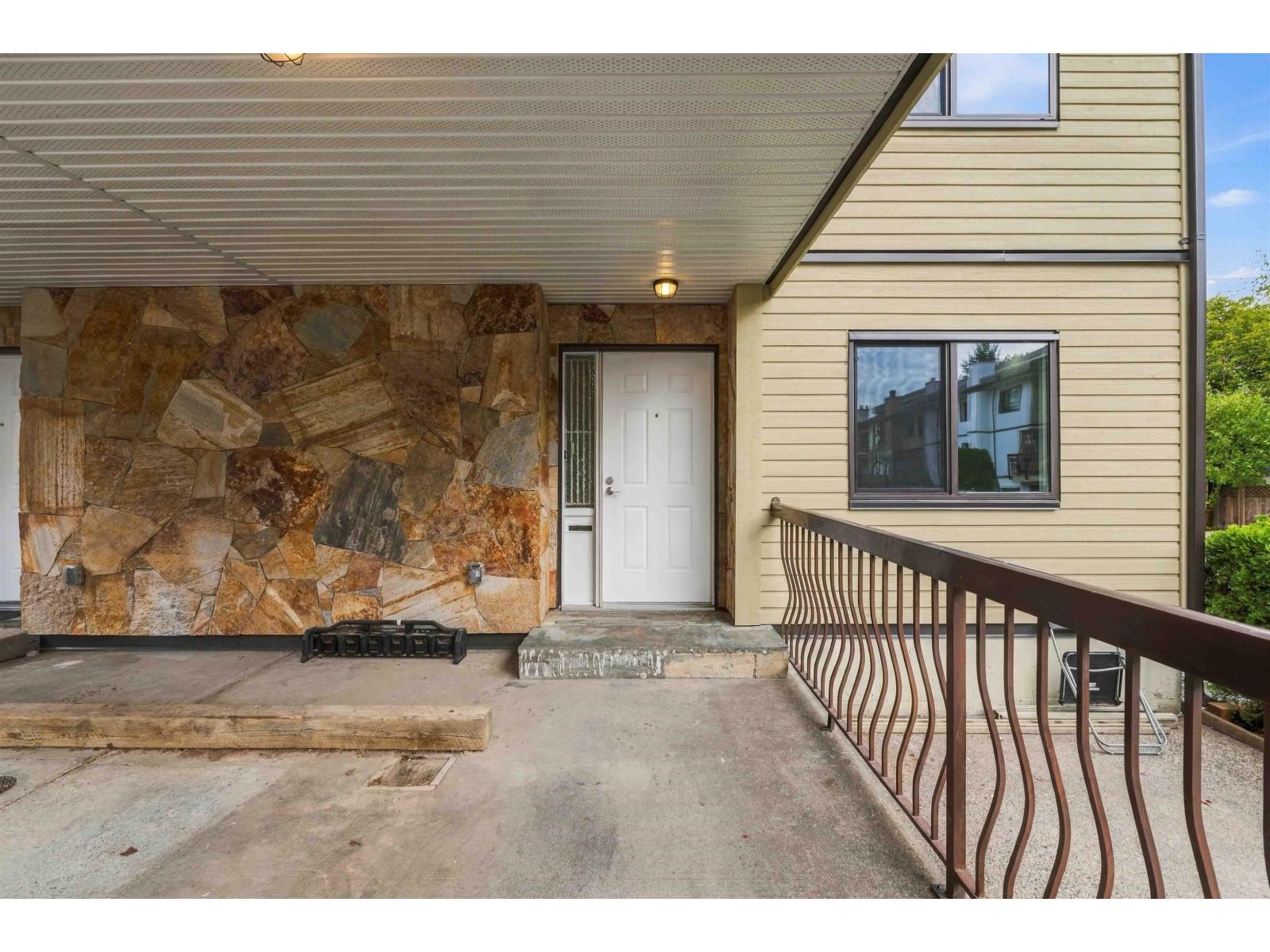 13323 71b Avenue Property Photo 4