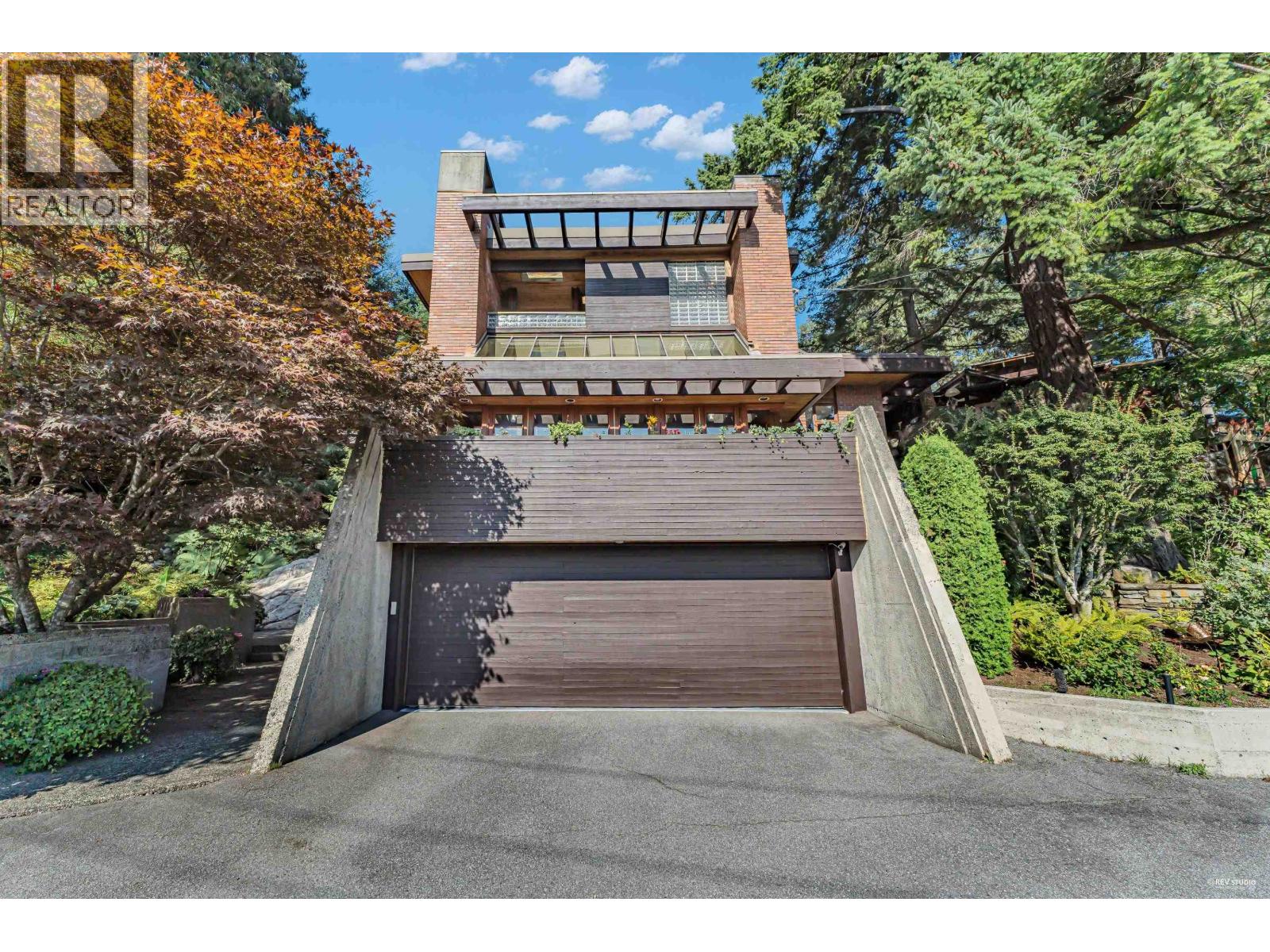 4651 Marine Drive Property Photo 5
