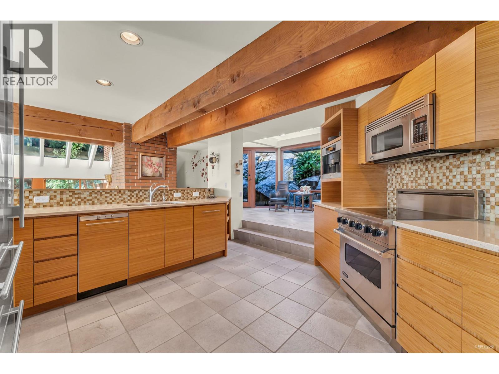 4651 Marine Drive Property Photo 18
