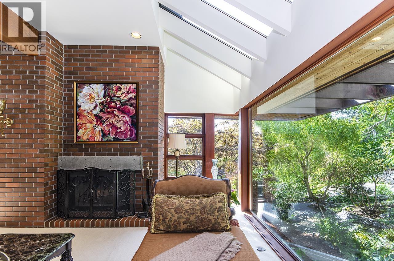 4651 Marine Drive Property Photo 27