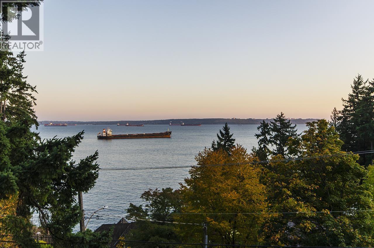 4651 Marine Drive Property Photo 31