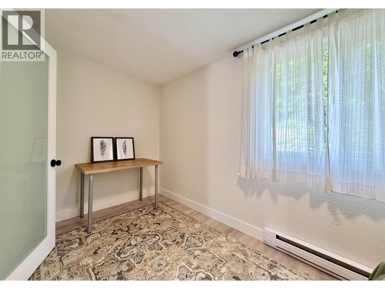 6376 Sunshine Coast Highway Property Photo 19