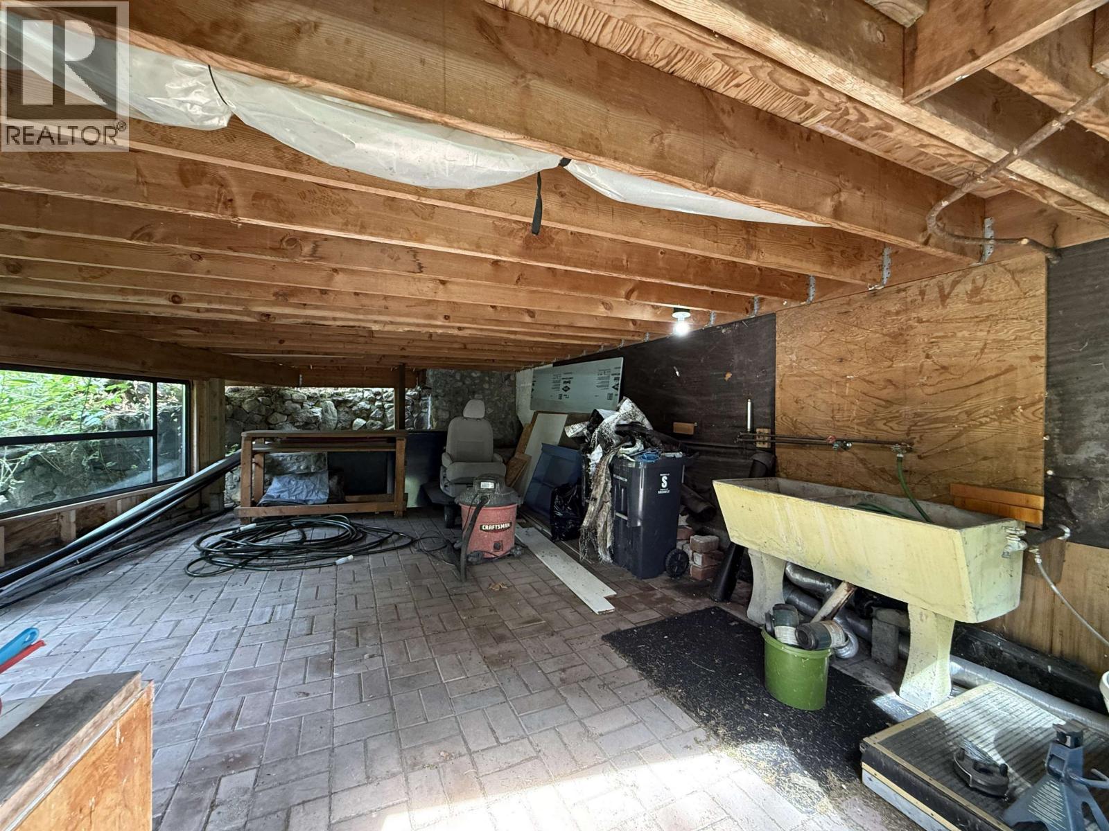 6376 Sunshine Coast Highway Property Photo 26