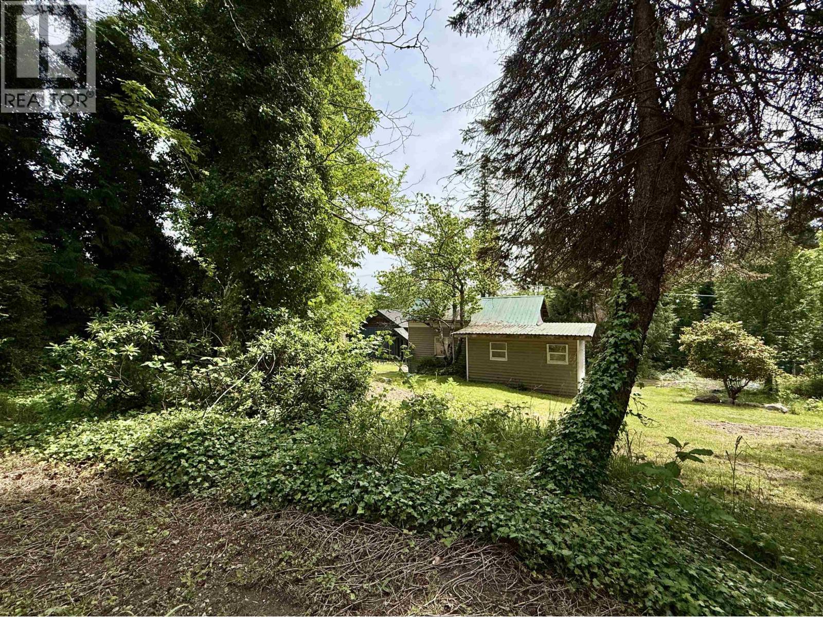6376 Sunshine Coast Highway Property Photo 32