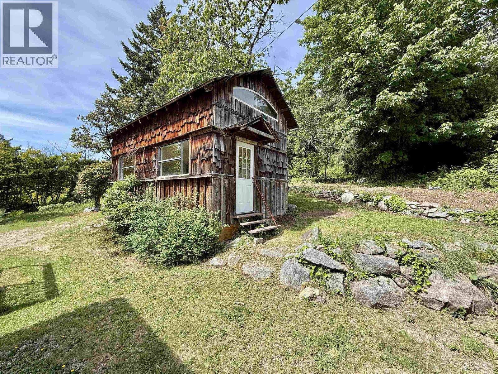 6376 Sunshine Coast Highway Property Photo 35