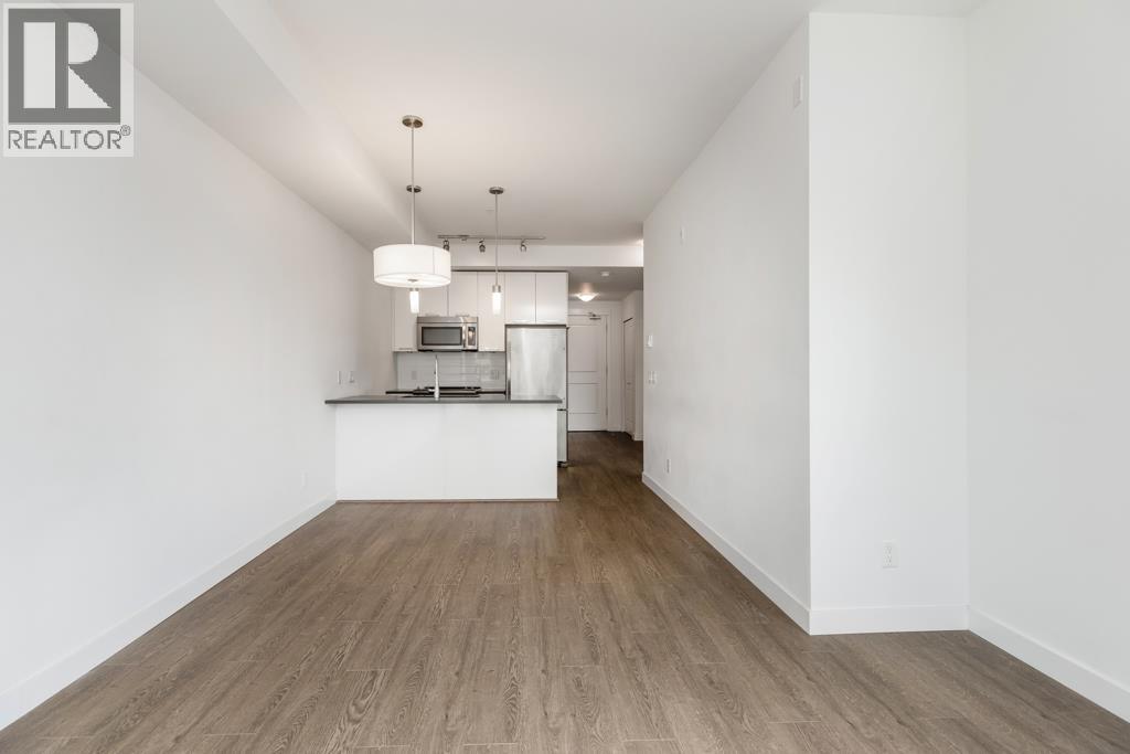 210 6533 Mckay Avenue Property Photo 8
