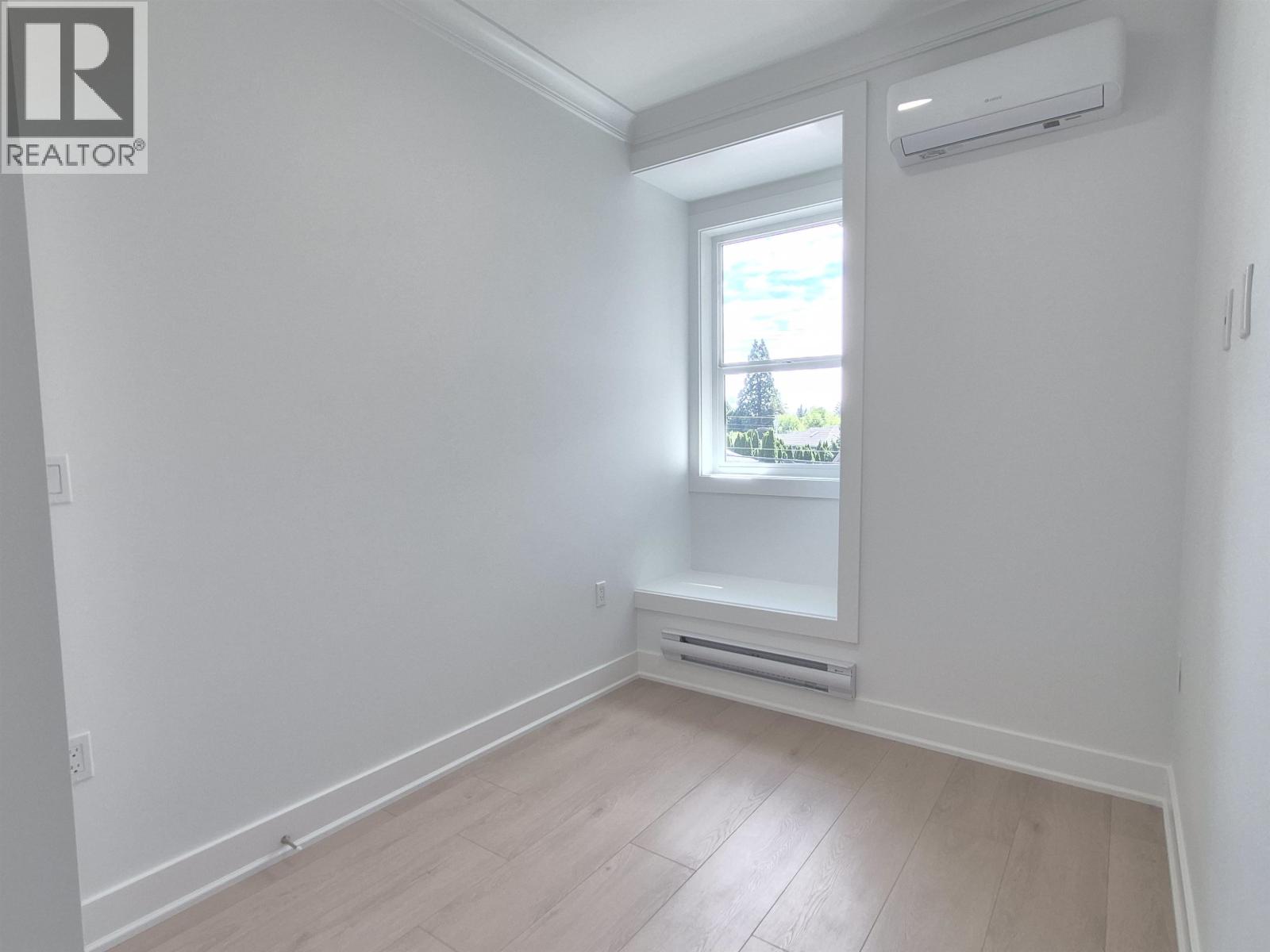 109 8233 Williams Road Property Photo 15