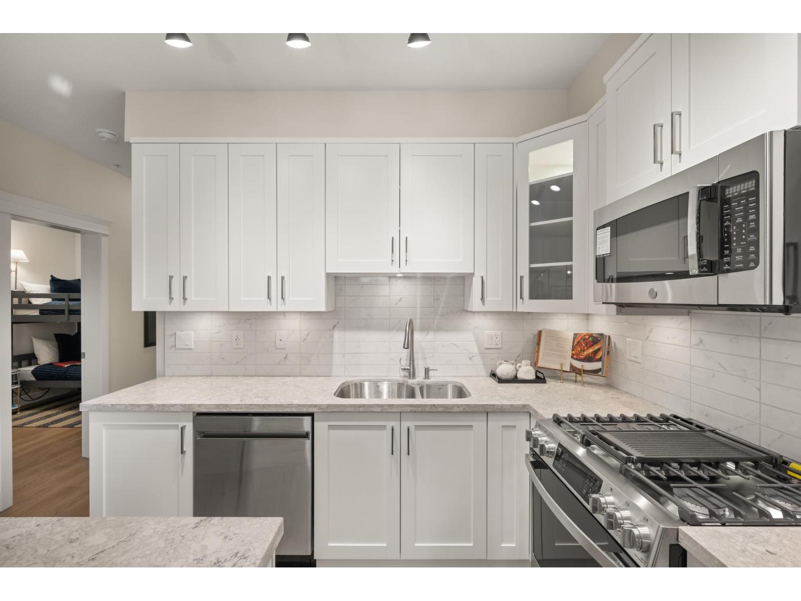 407 20926 83 Avenue Property Photo 10