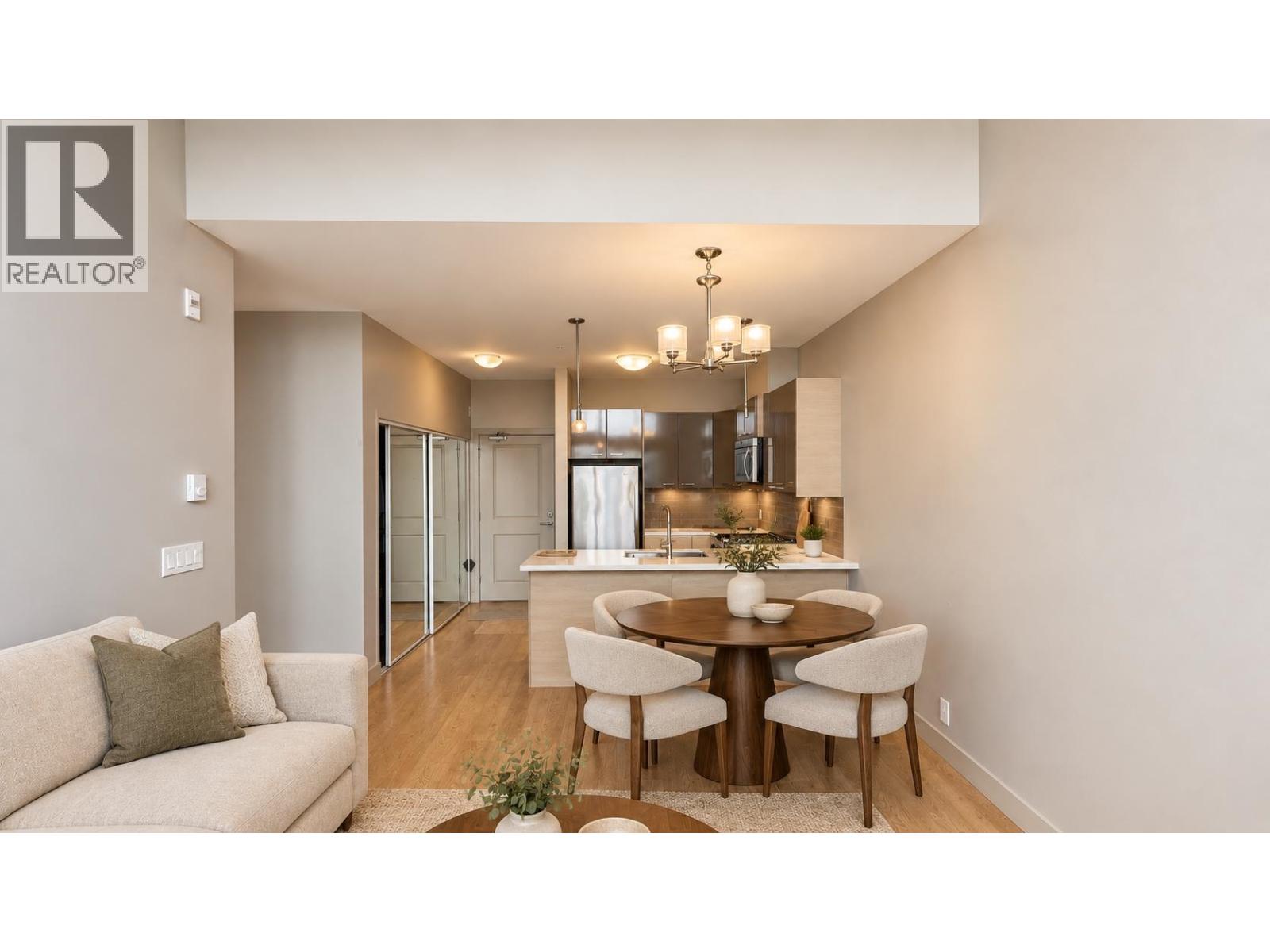 406 6875 Dunblane Avenue Property Photo 6