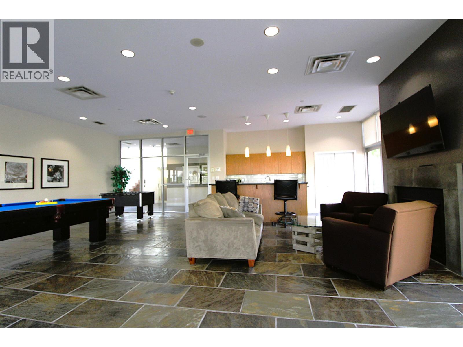 1106 9133 Hemlock Drive Property Photo 18