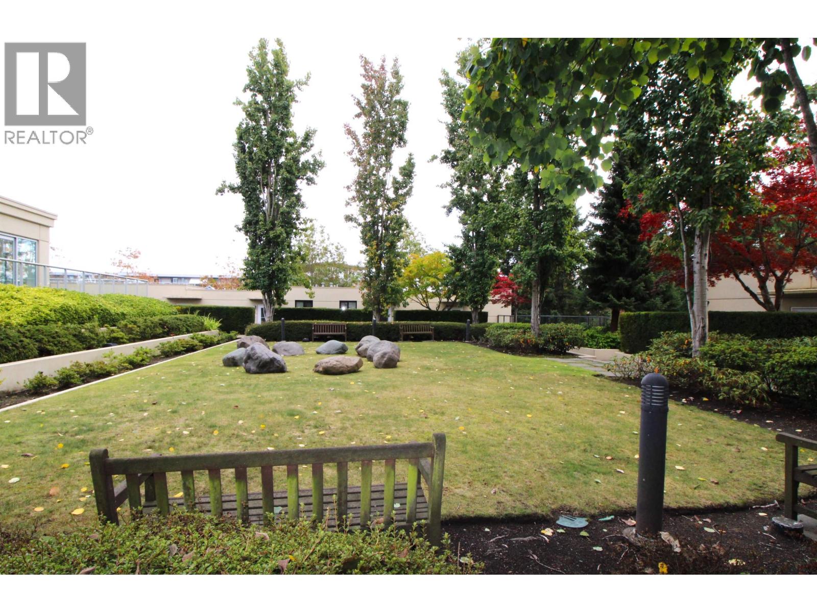 1106 9133 Hemlock Drive Property Photo 26