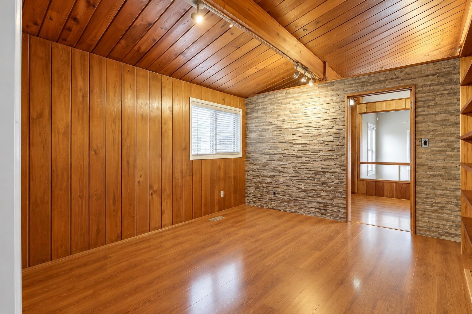 21635 50a Avenue Property Photo 9