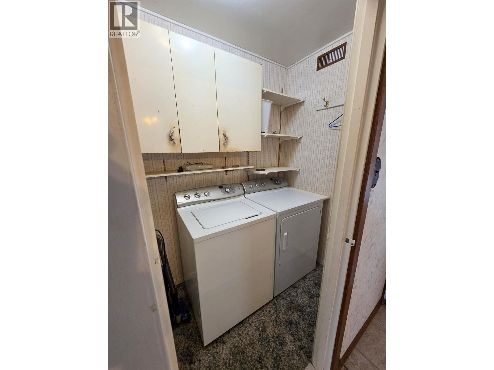 63 Okanagan Street Property Photo 11
