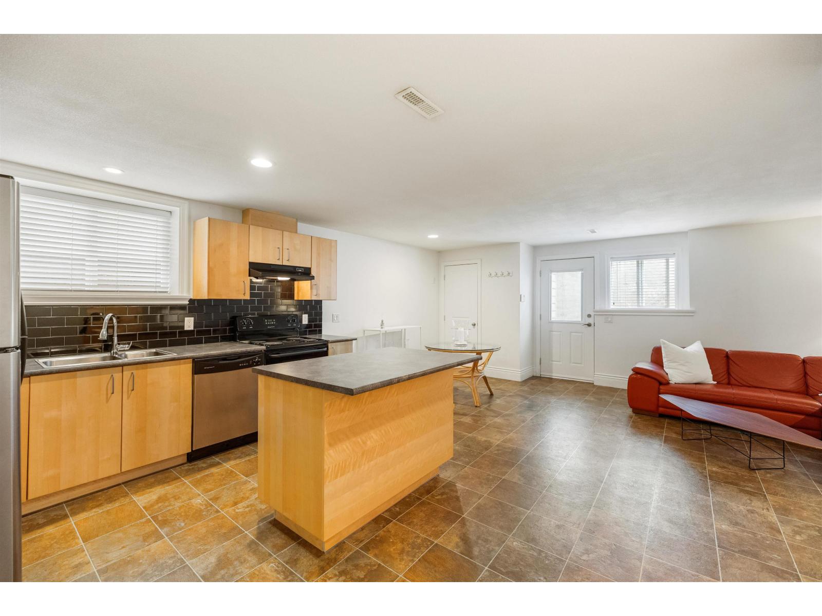 3444 148 Street Property Photo 28