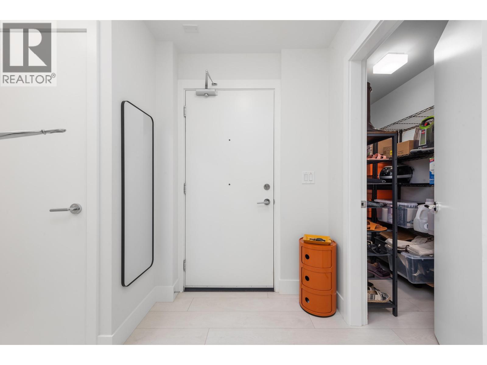 560 8575 Rivergrass Drive Property Photo 18
