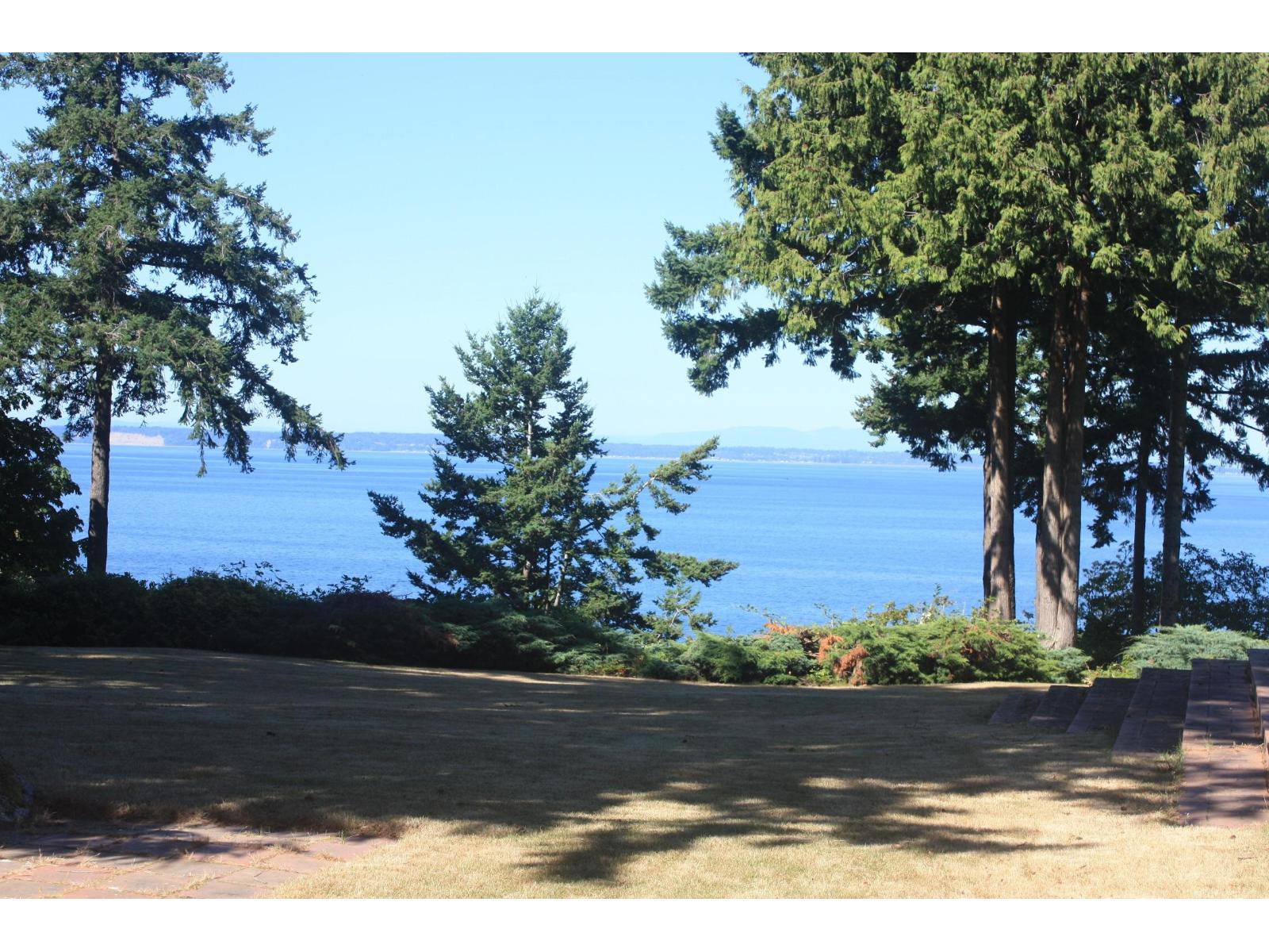 12581 16 Avenue Property Photo 7