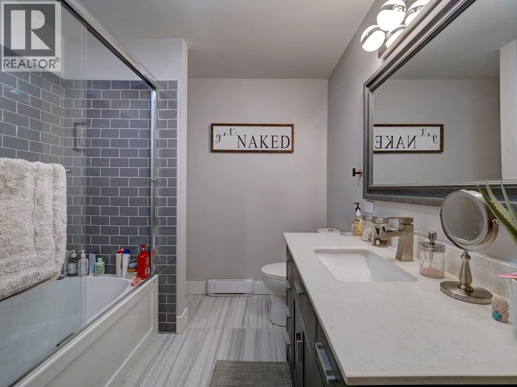 9168 Sunshine Coast Highway Property Photo 22