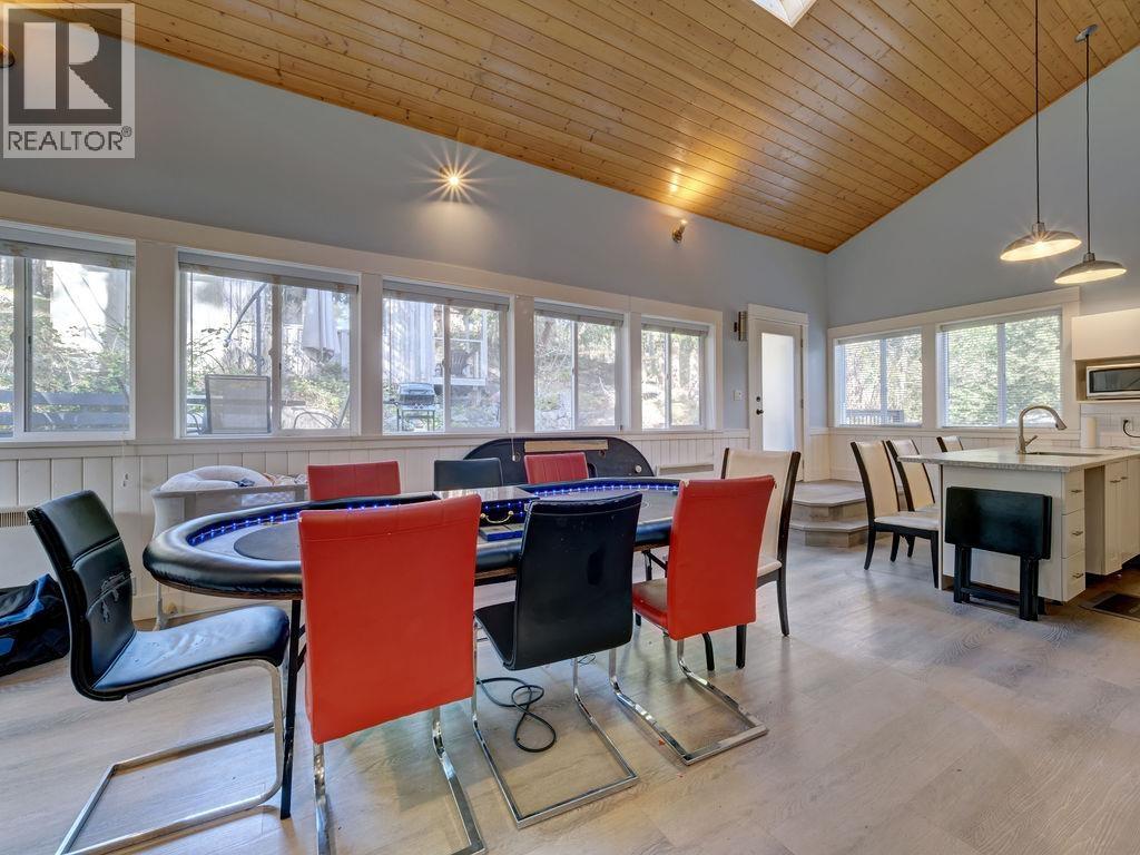 9168 Sunshine Coast Highway Property Photo 26
