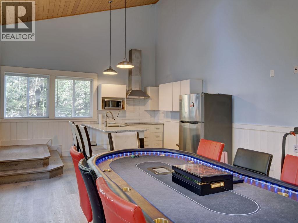 9168 Sunshine Coast Highway Property Photo 28