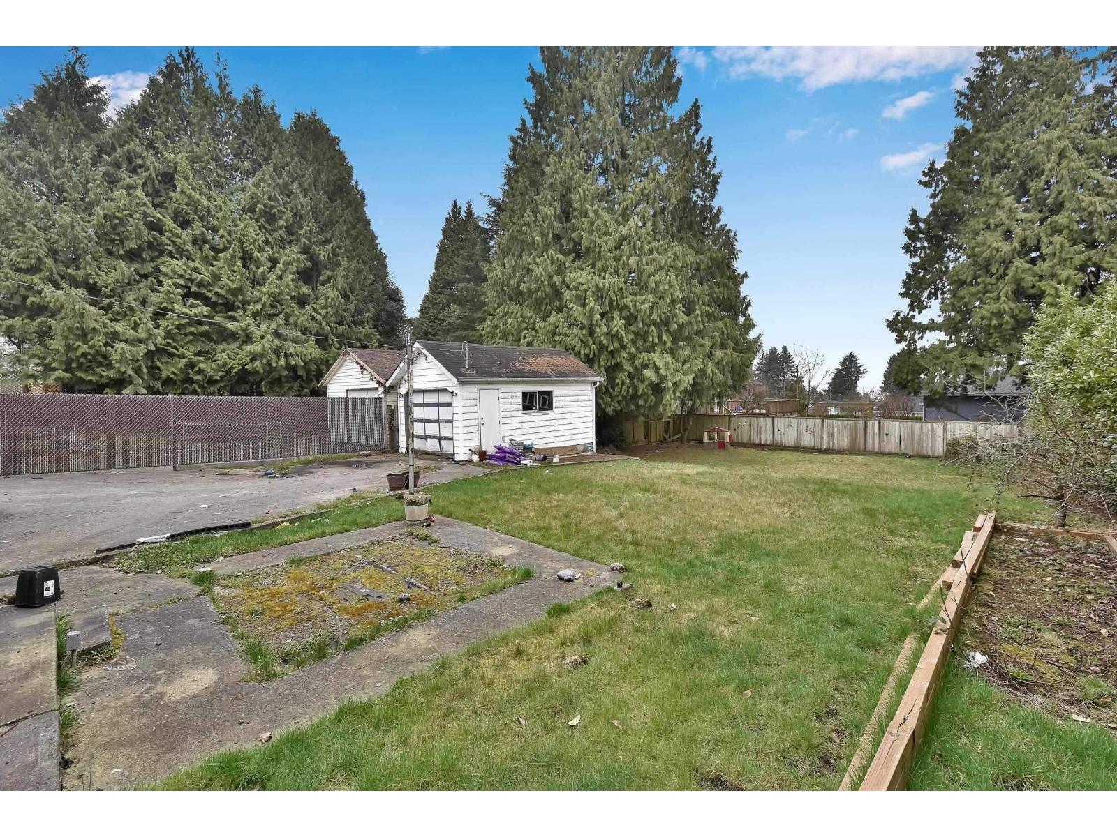 9565 116 Street Property Photo 3
