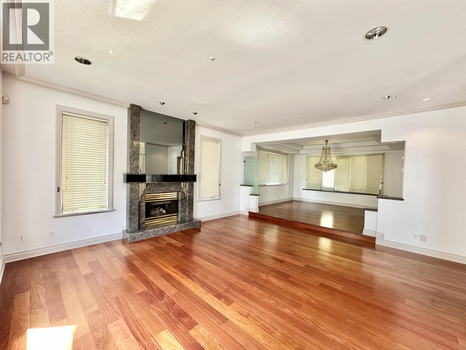 883 W 52 Avenue Property Photo 6