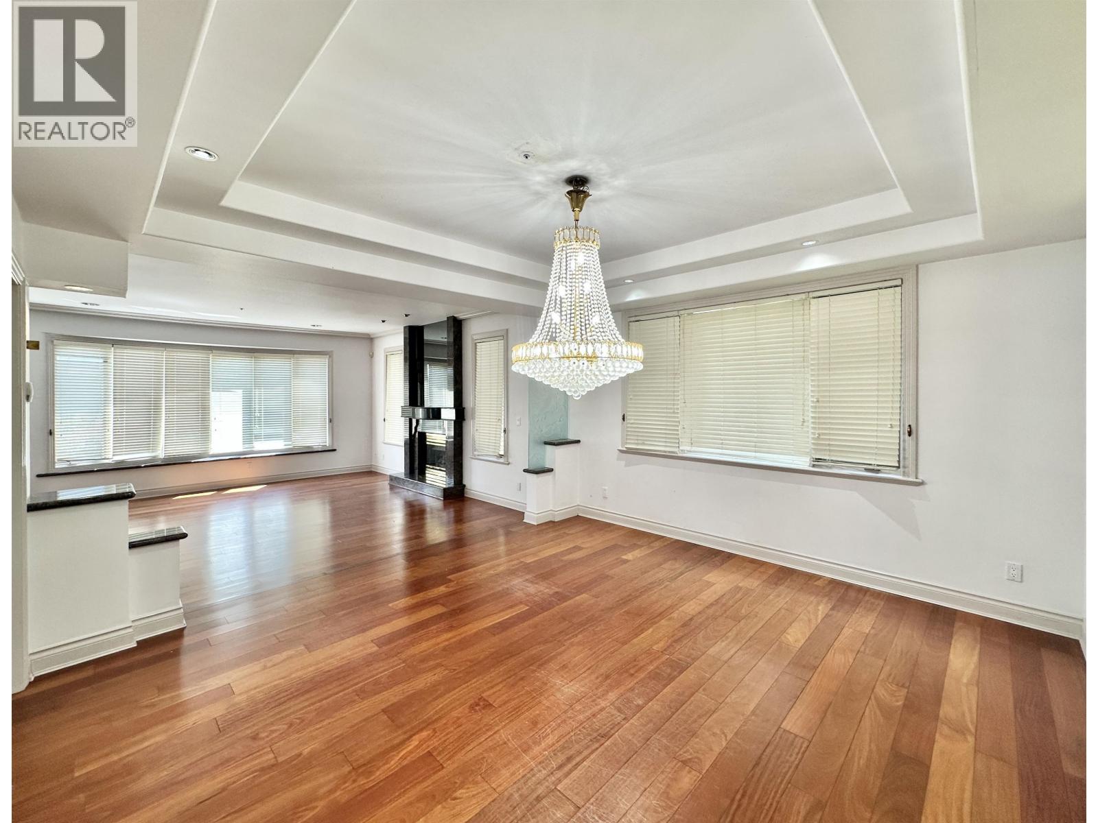 883 W 52 Avenue Property Photo 7